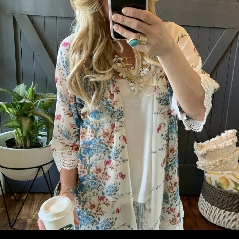 Lace Floral and White Kimono Duster